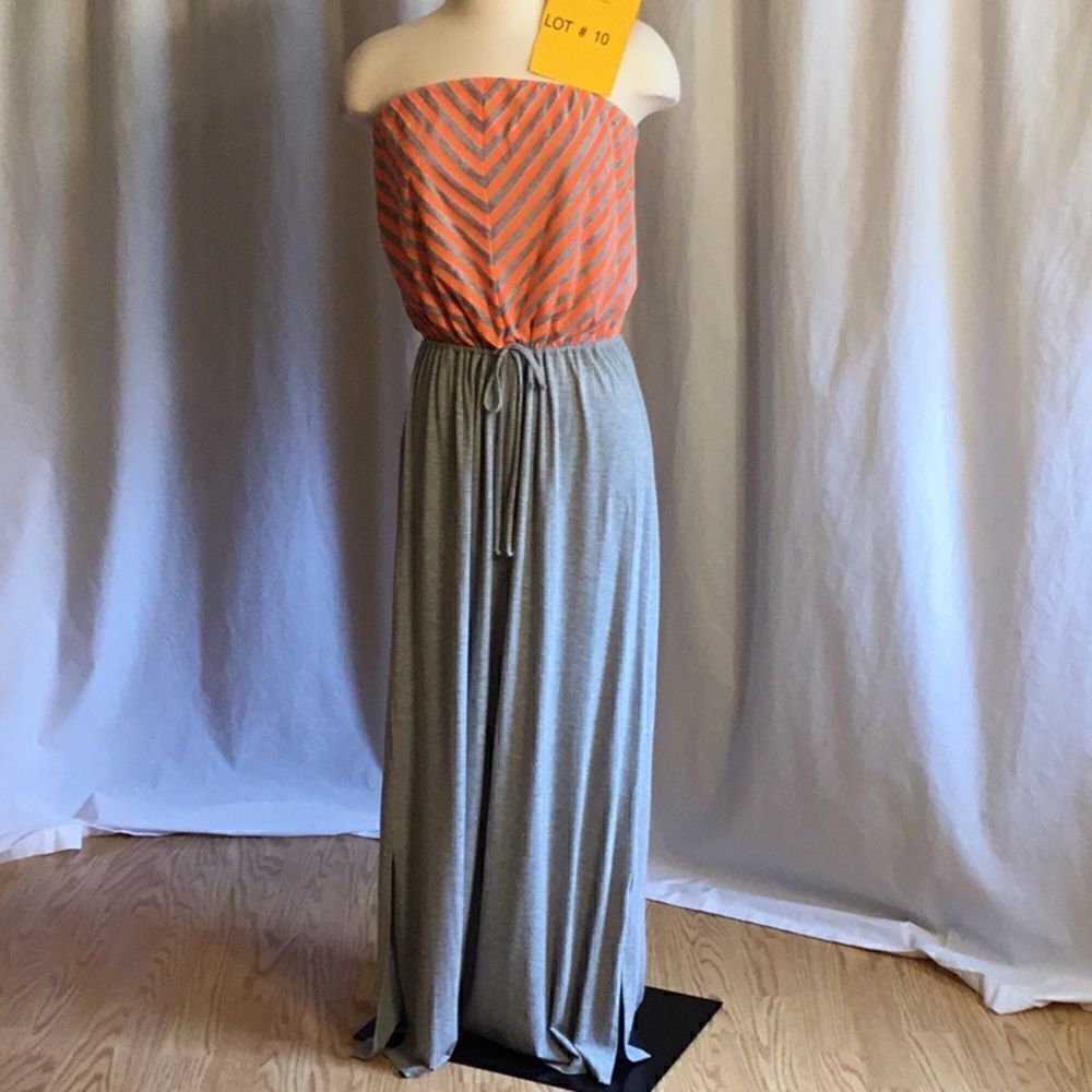Strapless maxi by ANNA in medium